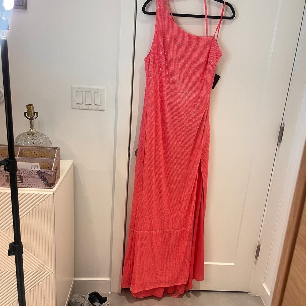 NWT Mac Duggal Pink Sequin One Shoulder Draped Back Gown Siz…